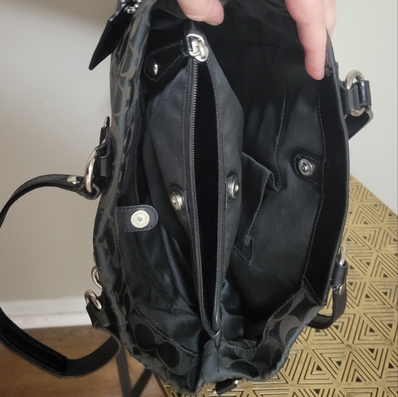 Coach Ashley Carryall Signature Jacquard Black Canvas Shoulder Bag - Picture 14 of 15